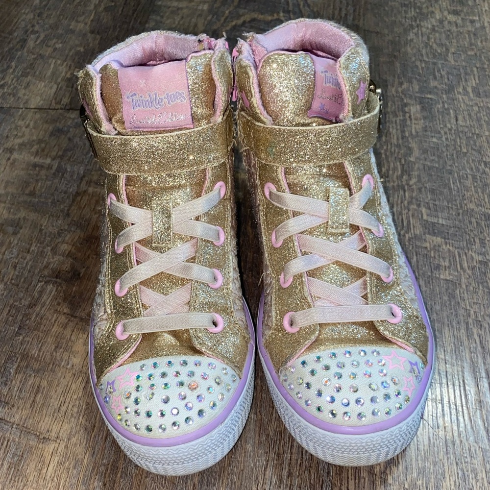 GUC girls Skechers Twinkle Toes Kids Sneakers - Gold and Pink size 1 - Picture 2 of 13